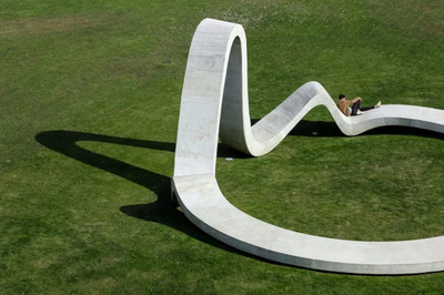 景觀(guān)座椅這樣設(shè)計(jì)充滿(mǎn)藝術(shù) : 藝術(shù)化的座椅同時(shí)也是公共藝術(shù)!