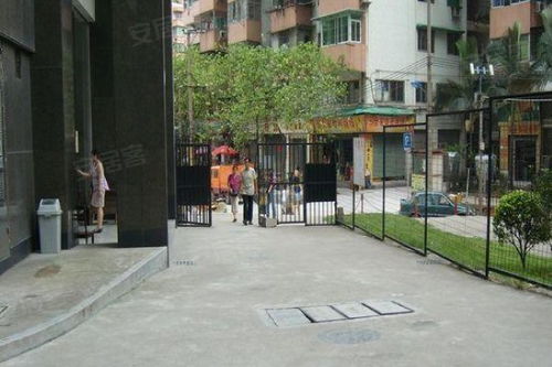 廣州煙卷一廠宿舍區優點 不足,廣州煙卷一廠宿舍區怎么樣,廣州煙卷一廠宿舍區周邊房產中介經紀人評價